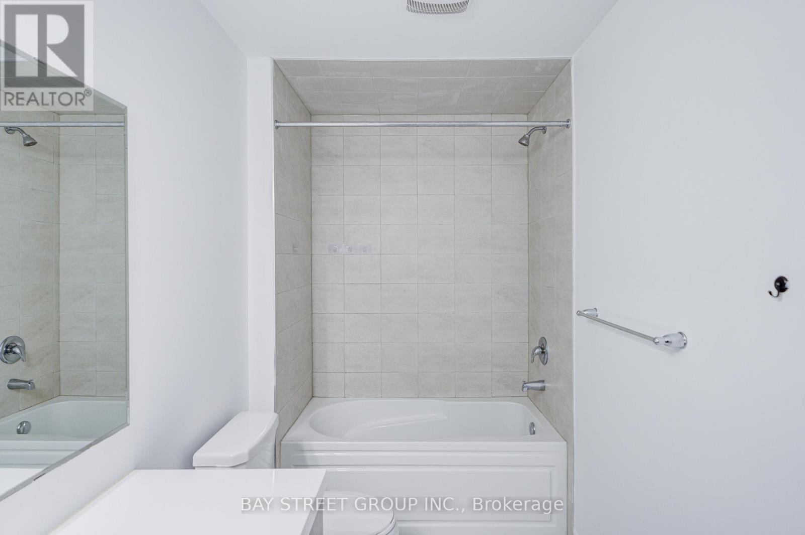 29 - 980 Logan Drive, Milton (Cb Cobban), Ontario  L9E 1T1 - Photo 42 - W12923850