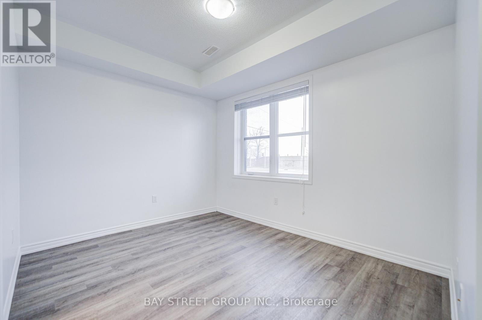 29 - 980 Logan Drive, Milton (Cb Cobban), Ontario  L9E 1T1 - Photo 45 - W12923850