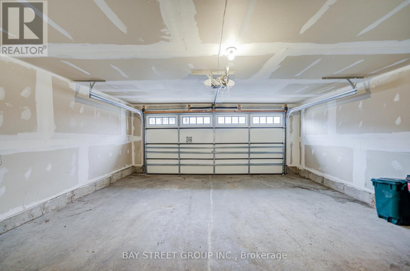 29 - 980 Logan Drive, Milton (Cb Cobban), Ontario  L9E 1T1 - Photo 49 - W12923850