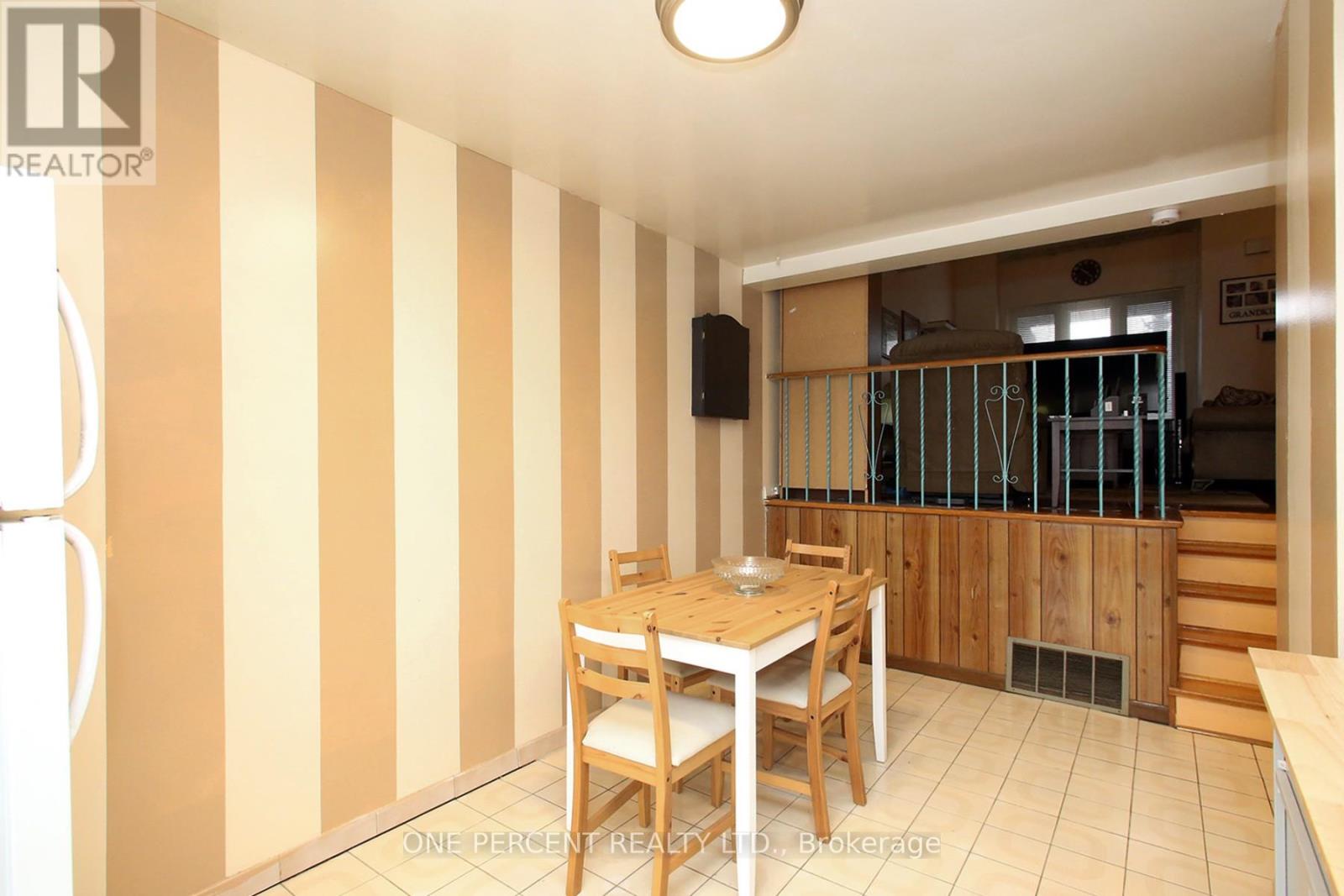 3074 Merritt Avenue, Mississauga, Ontario  L4T 1P2 - Photo 13 - W12923858