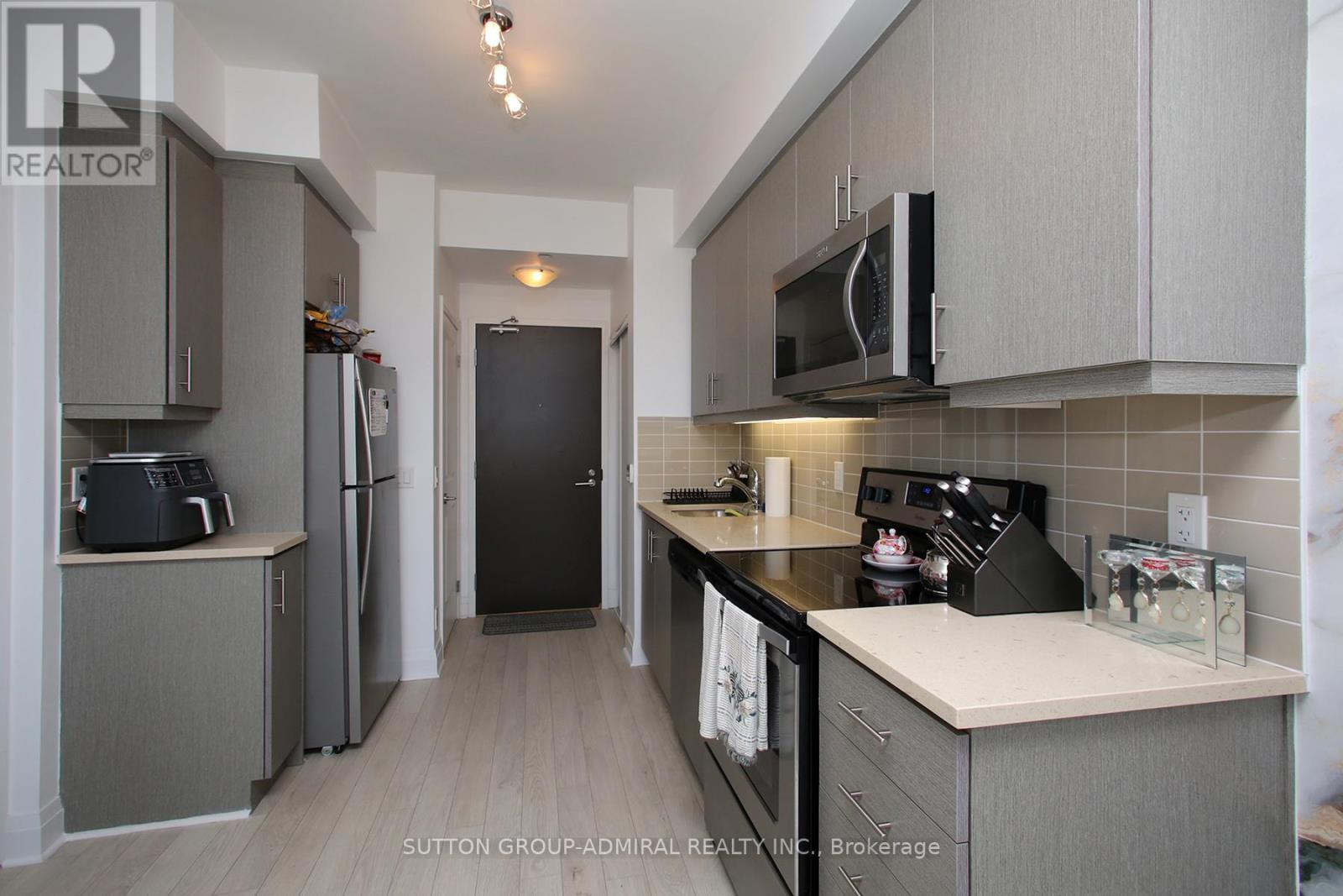 1802 - 17 Zorra Street, Toronto (Islington-City Centre West), Ontario  M8Z 0C8 - Photo 11 - W12923874