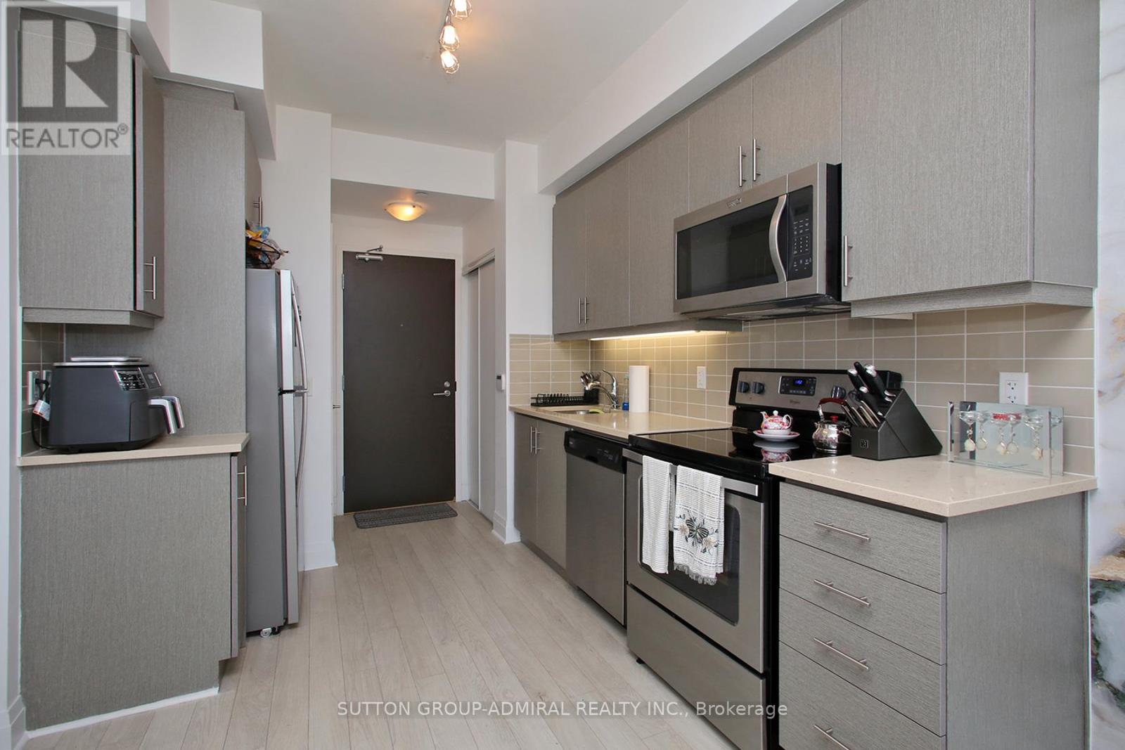 1802 - 17 Zorra Street, Toronto (Islington-City Centre West), Ontario  M8Z 0C8 - Photo 12 - W12923874
