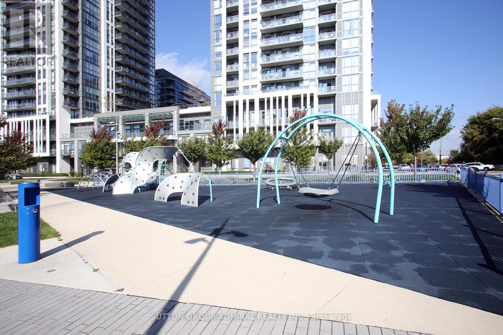 1802 - 17 Zorra Street, Toronto (Islington-City Centre West), Ontario  M8Z 0C8 - Photo 2 - W12923874