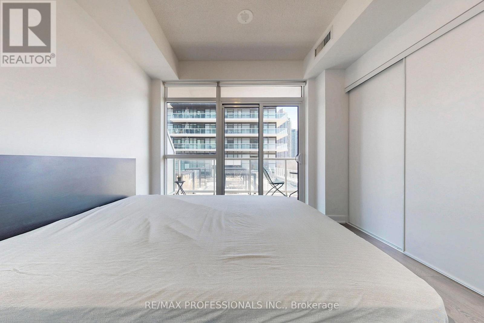 504 - 251 Manitoba Street, Toronto (Mimico), Ontario  M8Y 0C7 - Photo 19 - W12923876