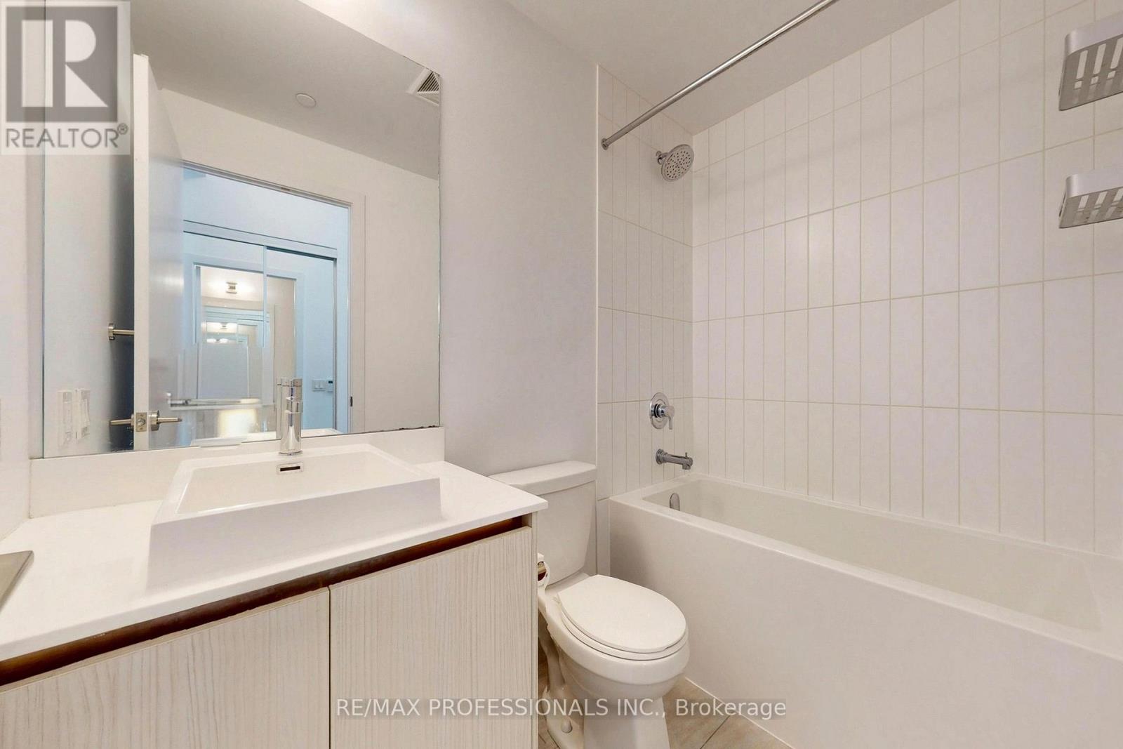 504 - 251 Manitoba Street, Toronto (Mimico), Ontario  M8Y 0C7 - Photo 21 - W12923876