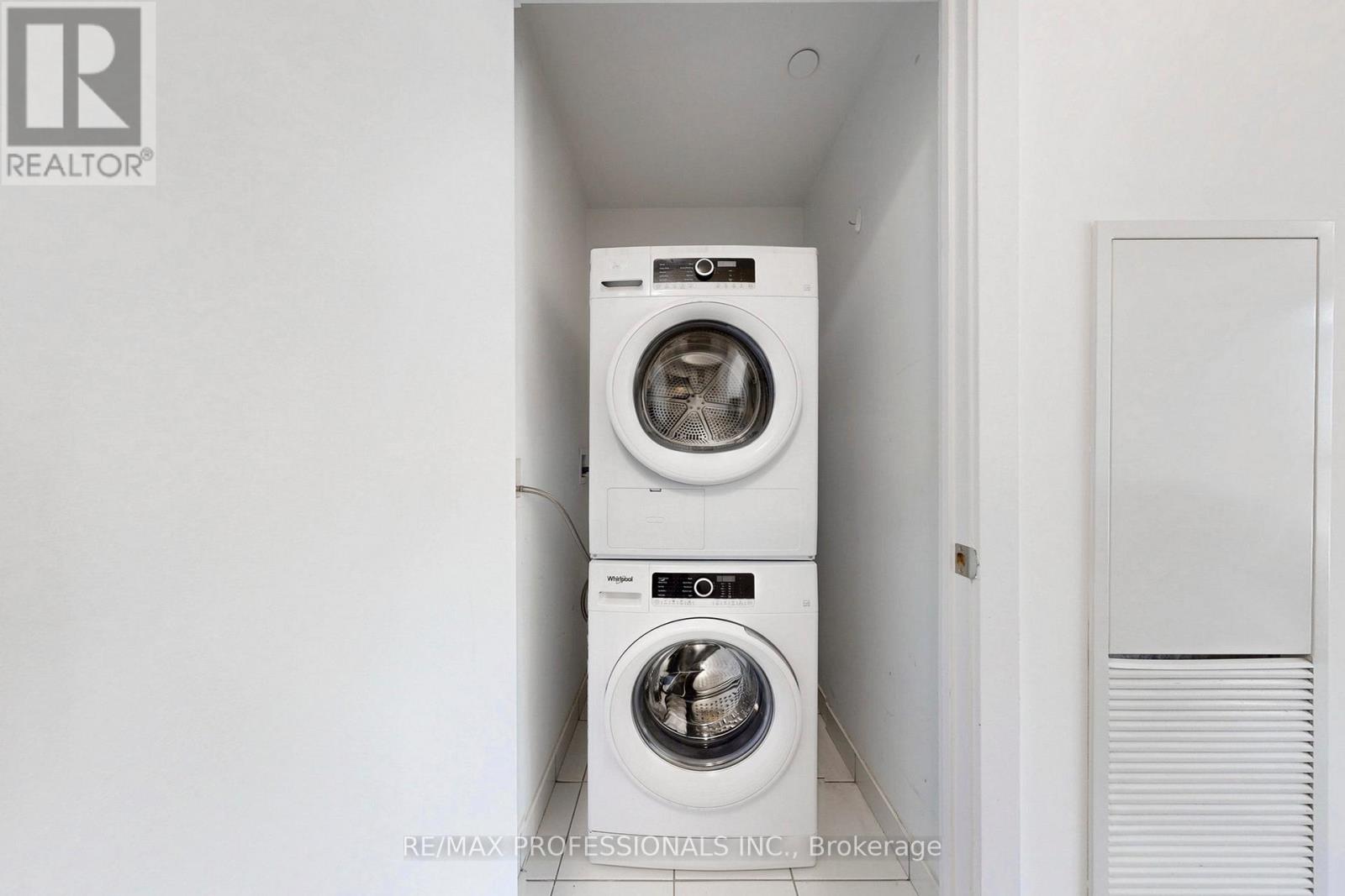 504 - 251 Manitoba Street, Toronto (Mimico), Ontario  M8Y 0C7 - Photo 23 - W12923876