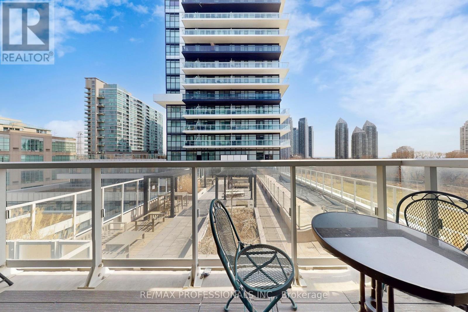 504 - 251 Manitoba Street, Toronto (Mimico), Ontario  M8Y 0C7 - Photo 25 - W12923876