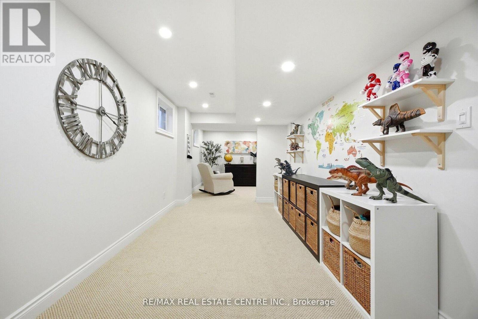 4253 Marblethorne Court, Mississauga, Ontario  L4W 2H9 - Photo 39 - W12923880