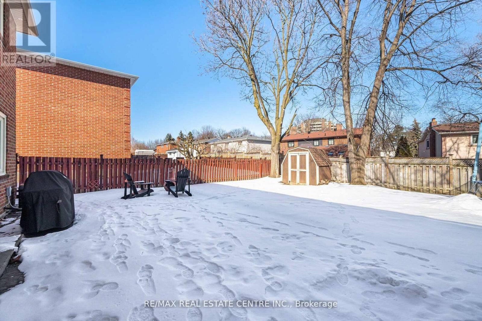 4253 Marblethorne Court, Mississauga, Ontario  L4W 2H9 - Photo 44 - W12923880