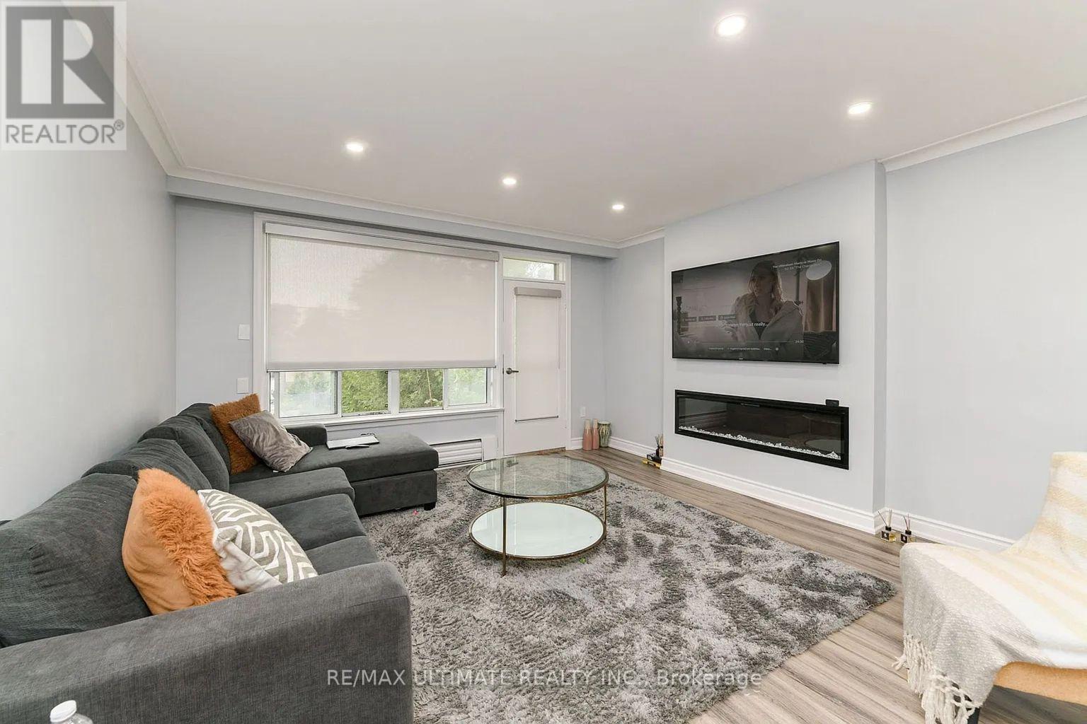 3 - 749 Marlee Avenue, Toronto (Yorkdale-Glen Park), Ontario  M6B 3J8 - Photo 4 - W12923882