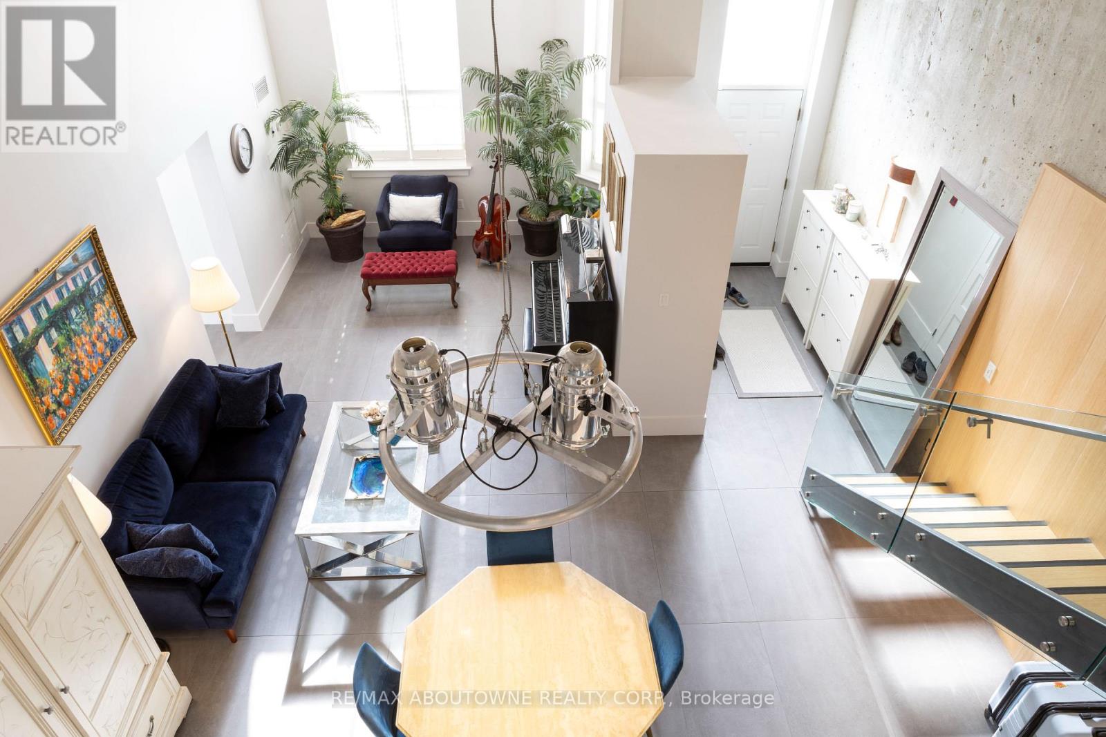 2 - 221 Robinson Street, Oakville, Ontario  L6J 7N9 - Photo 5 - W12923886