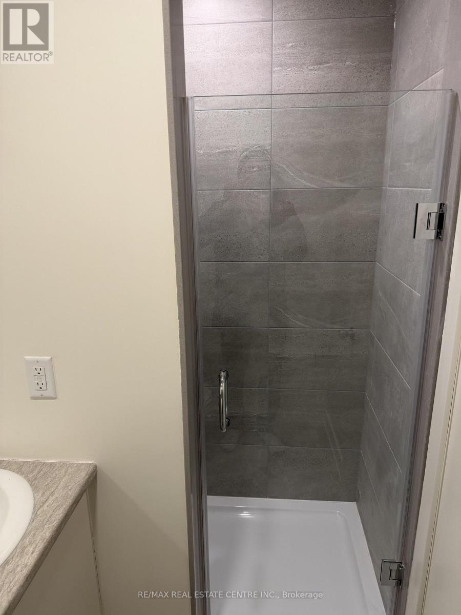 16 Melbourne Avenue, St. Catharines, Ontario  L2P 3J8 - Photo 15 - X12923572