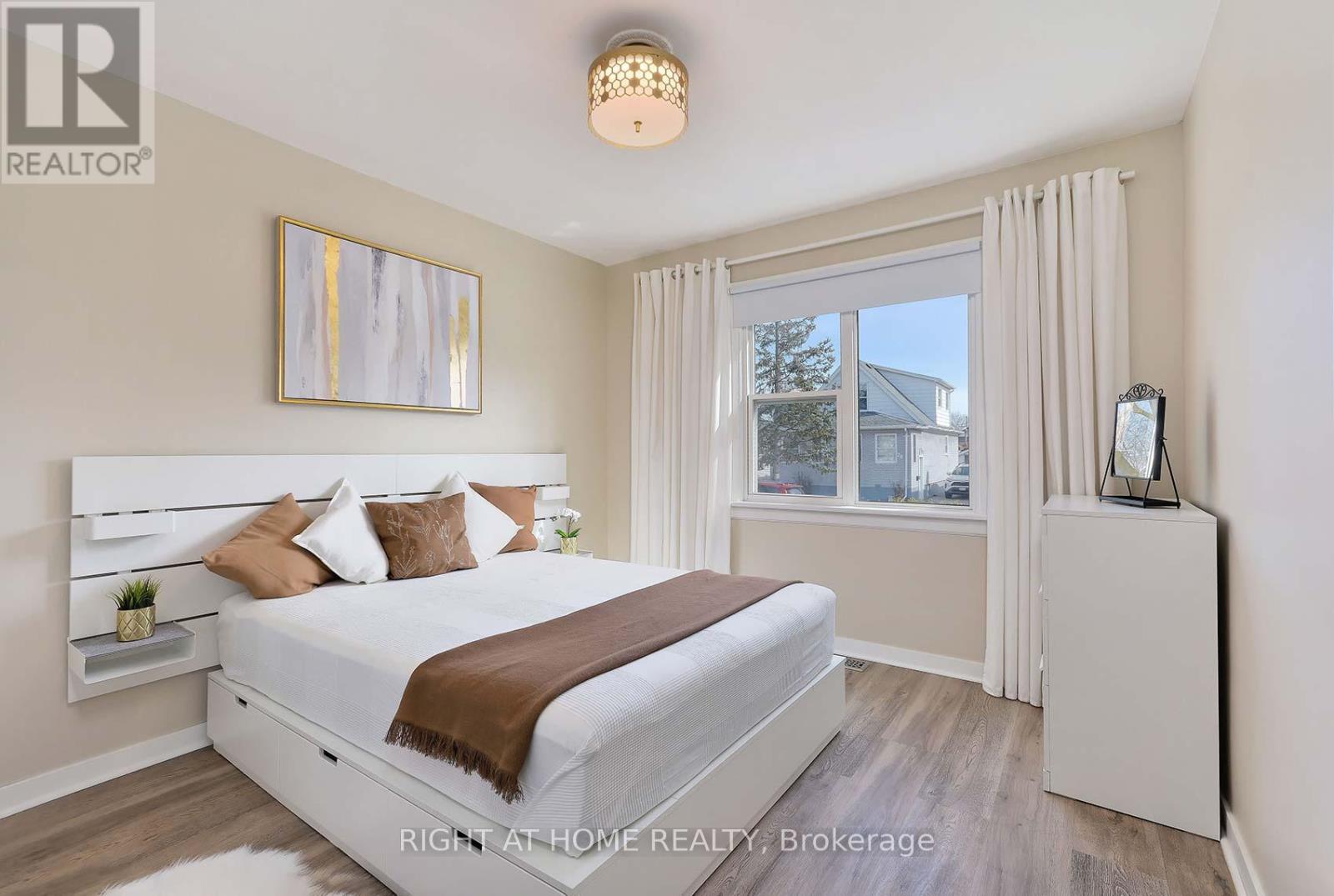 27 Brighton Avenue, St. Catharines (Facer), Ontario  L2M 5S6 - Photo 16 - X12923602