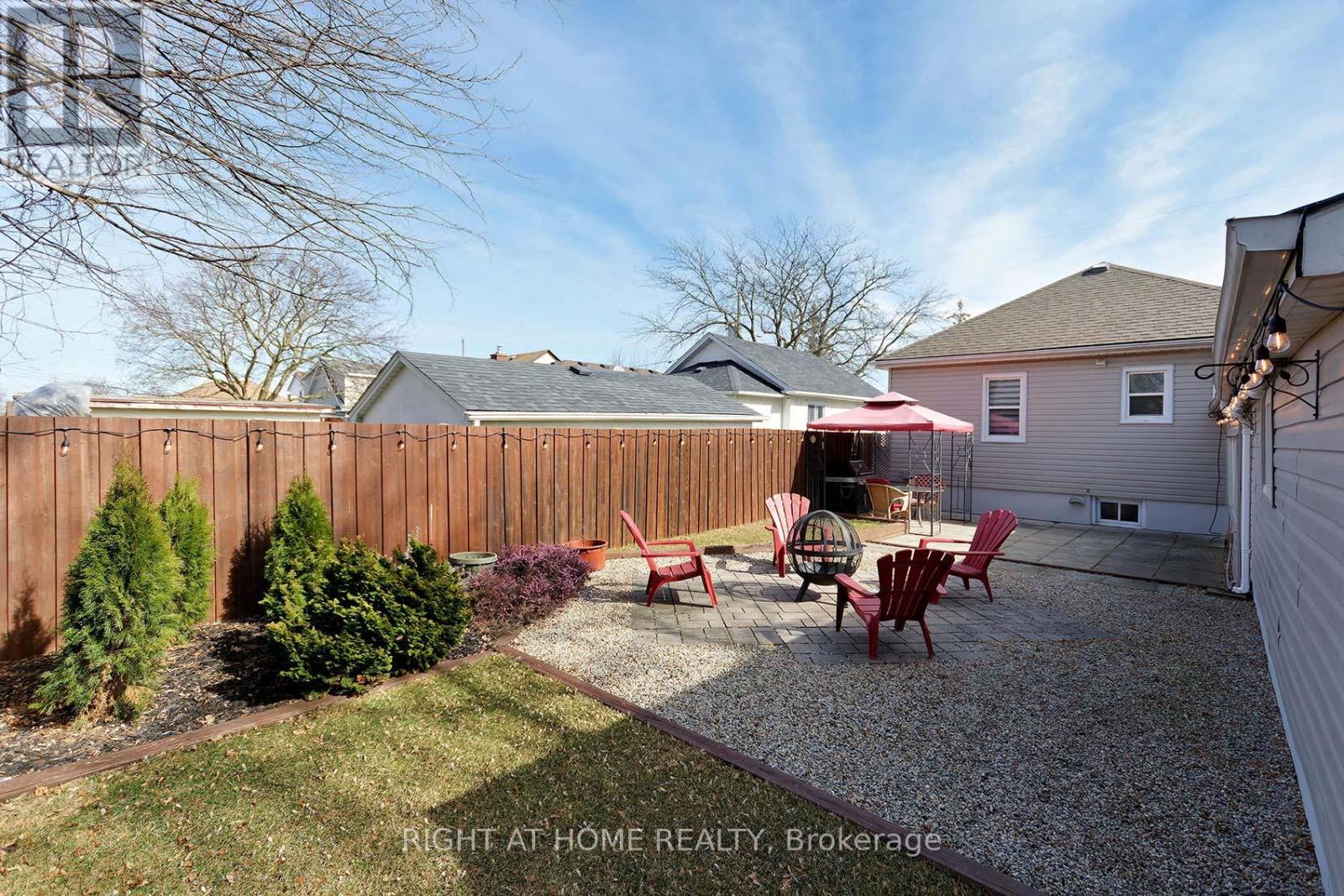 27 Brighton Avenue, St. Catharines (Facer), Ontario  L2M 5S6 - Photo 36 - X12923602