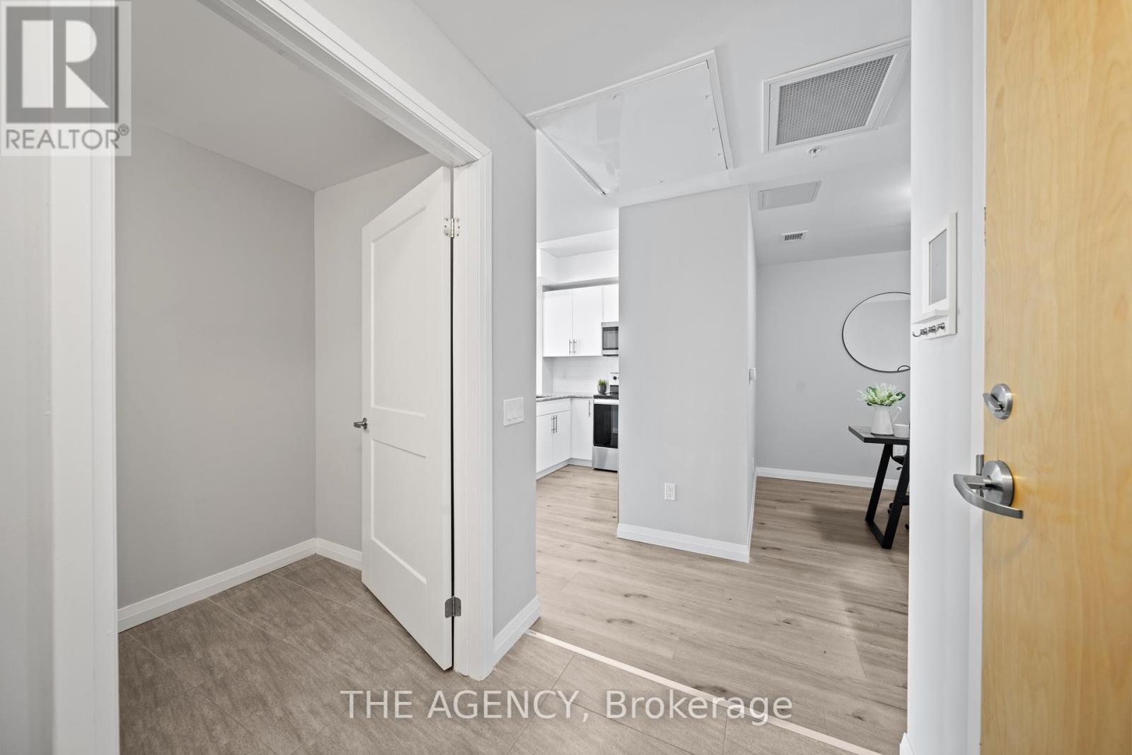 2712 - 60 Charles Street W, Kitchener, Ontario  N2G 0C9 - Photo 4 - X12923640