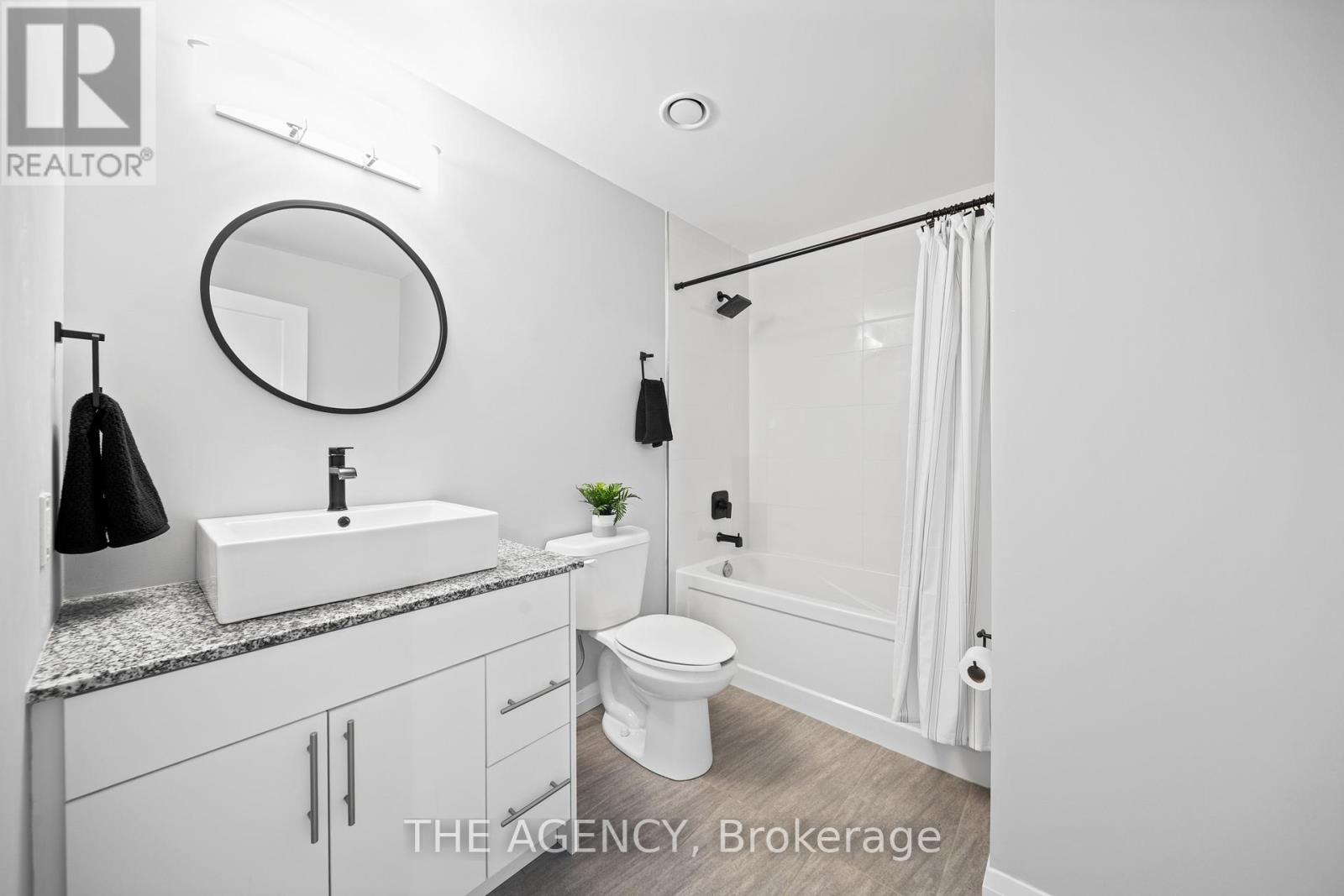 2712 - 60 Charles Street W, Kitchener, Ontario  N2G 0C9 - Photo 6 - X12923640