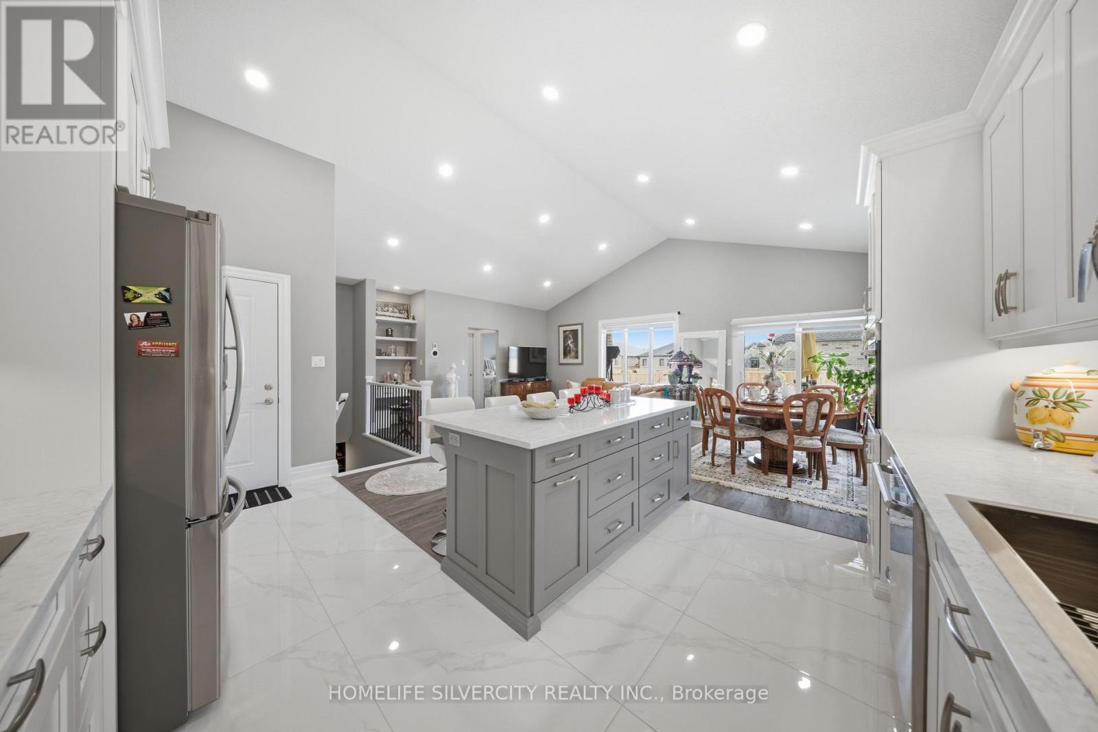 24 Winchester Crescent, North Perth, Ontario  N4W 0J8 - Photo 14 - X12923710