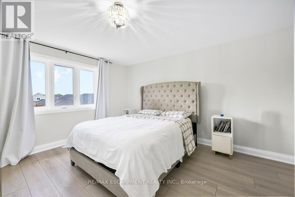 58 Peachleaf Lane, Norfolk (Waterford), Ontario  N0E 1Y0 - Photo 17 - X12923712