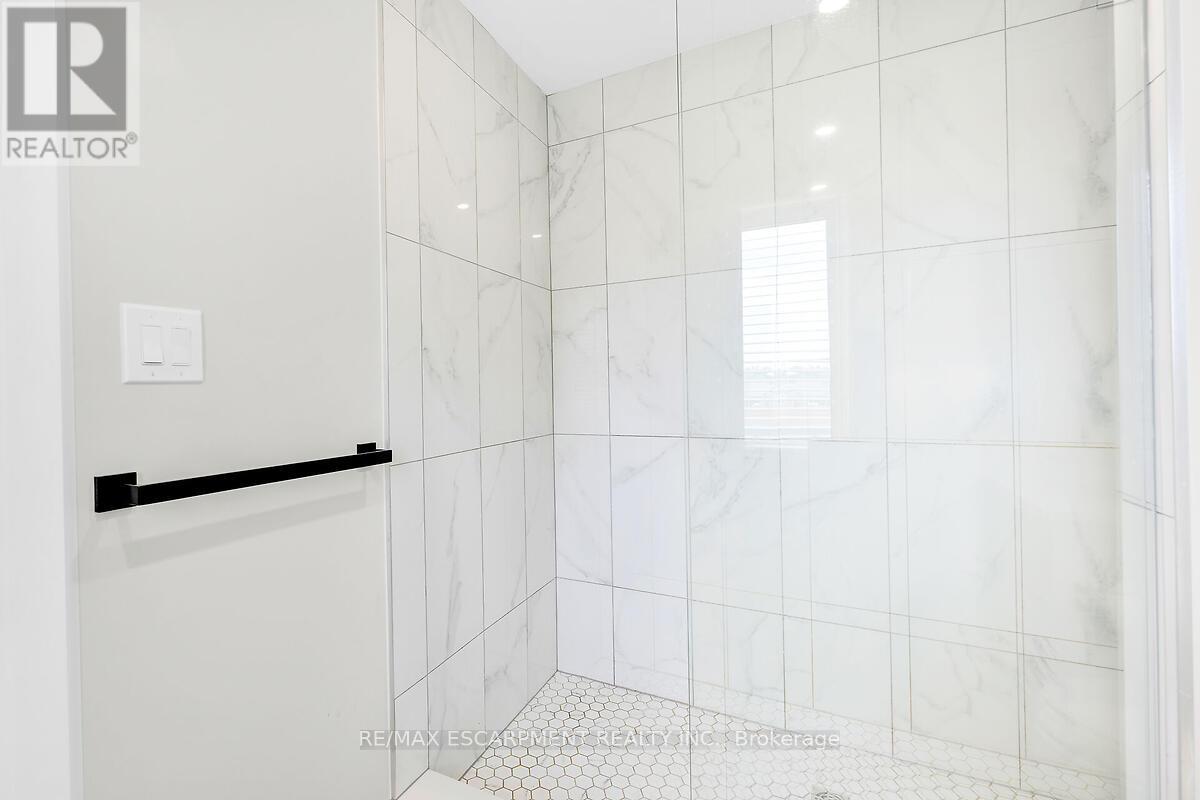 58 Peachleaf Lane, Norfolk (Waterford), Ontario  N0E 1Y0 - Photo 21 - X12923712