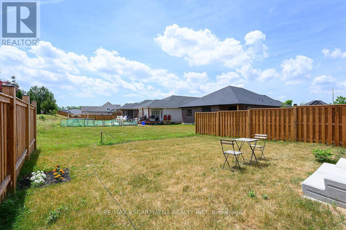 58 Peachleaf Lane, Norfolk (Waterford), Ontario  N0E 1Y0 - Photo 31 - X12923712