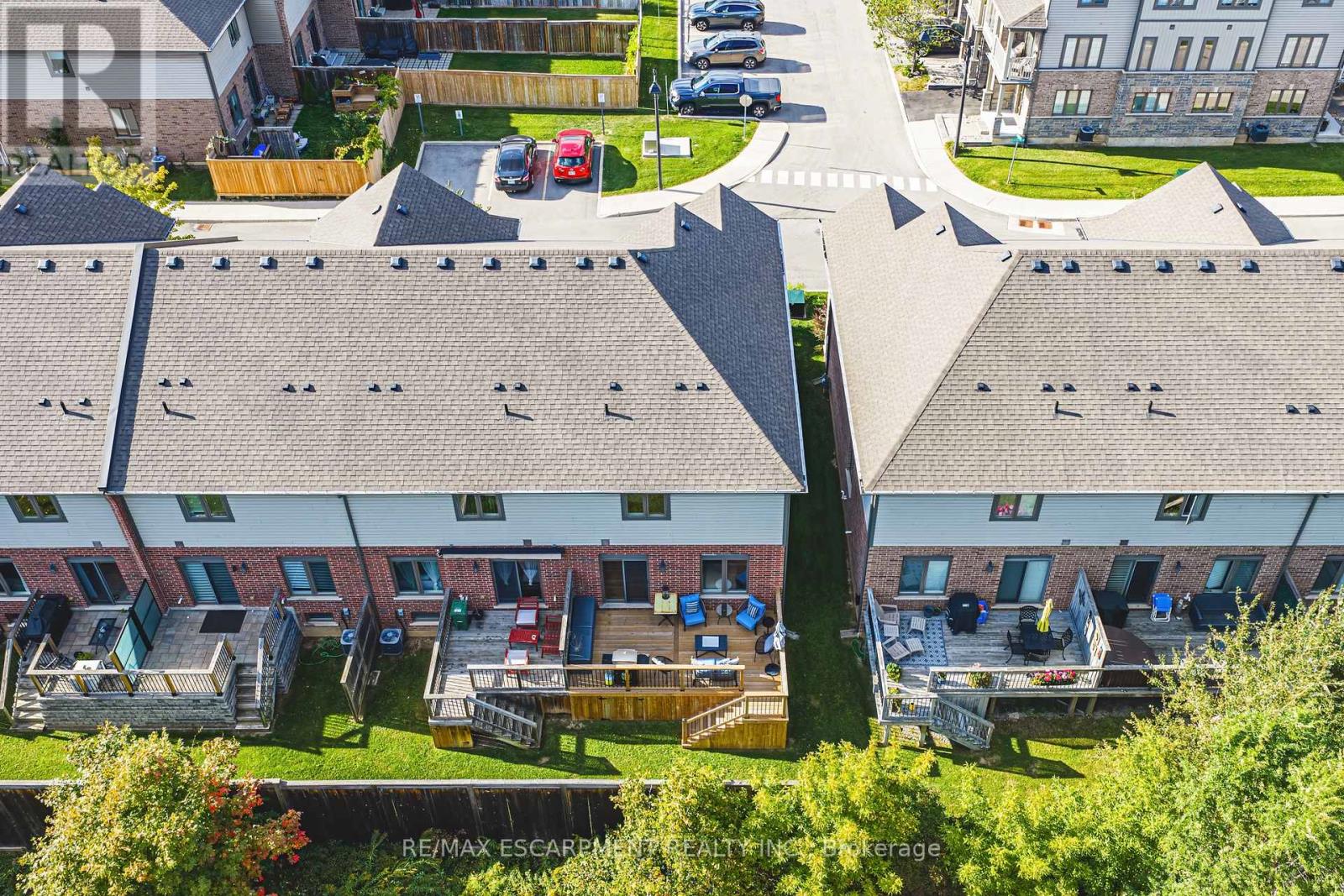 83 Southshore Crescent, Hamilton, Ontario  L8E 0J3 - Photo 25 - X12923716