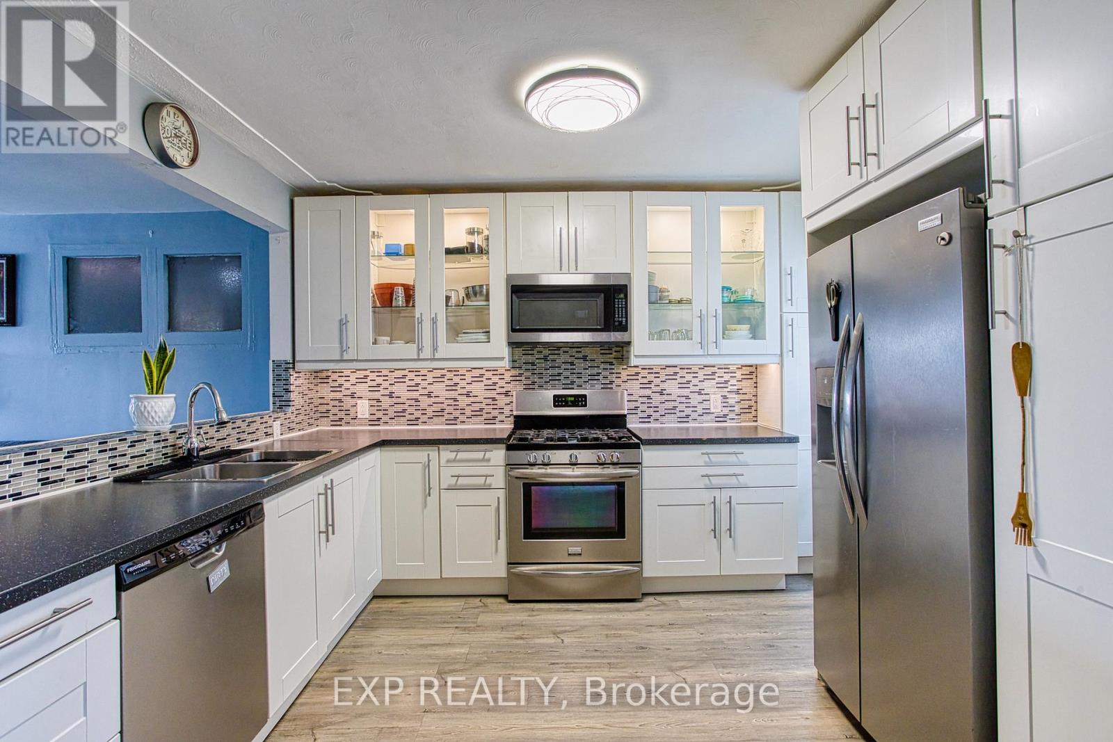 145 Albany Avenue, Hamilton, Ontario  L8H 2H7 - Photo 13 - X12923726