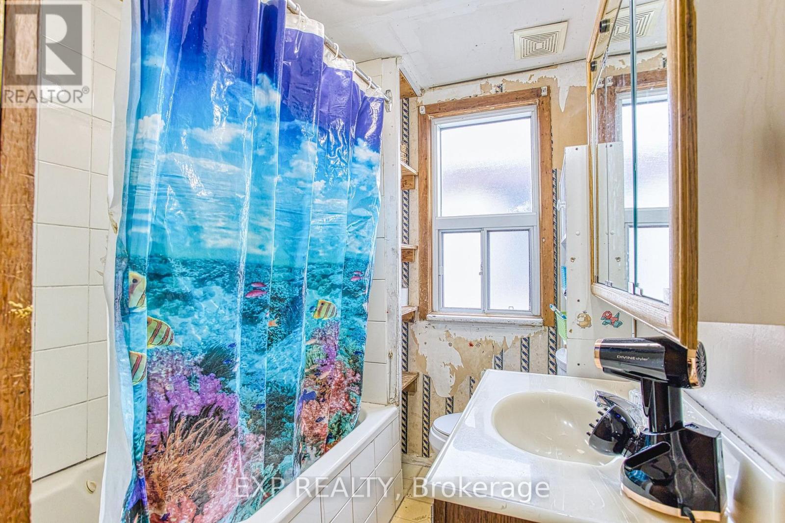 145 Albany Avenue, Hamilton, Ontario  L8H 2H7 - Photo 19 - X12923726