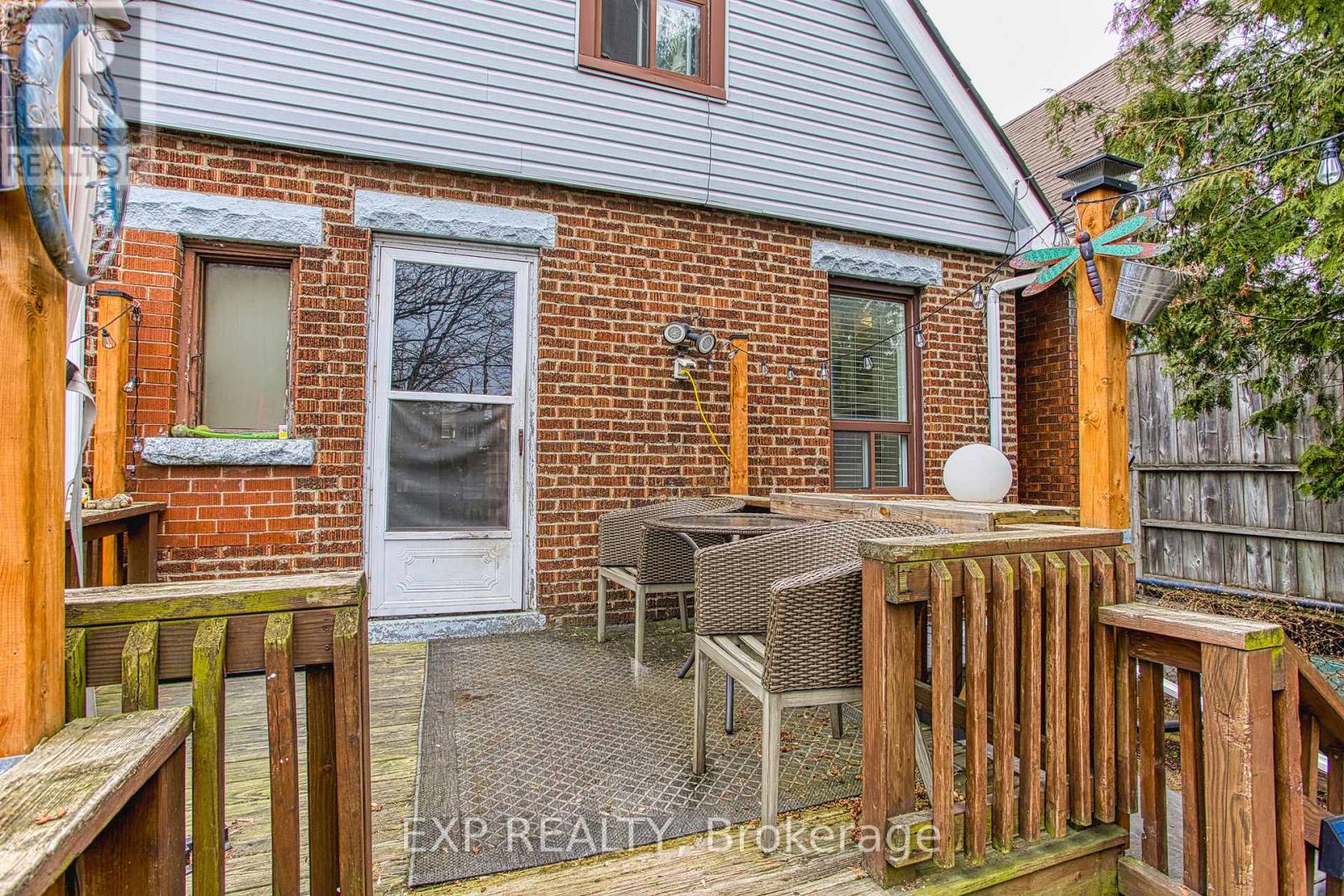 145 Albany Avenue, Hamilton, Ontario  L8H 2H7 - Photo 24 - X12923726