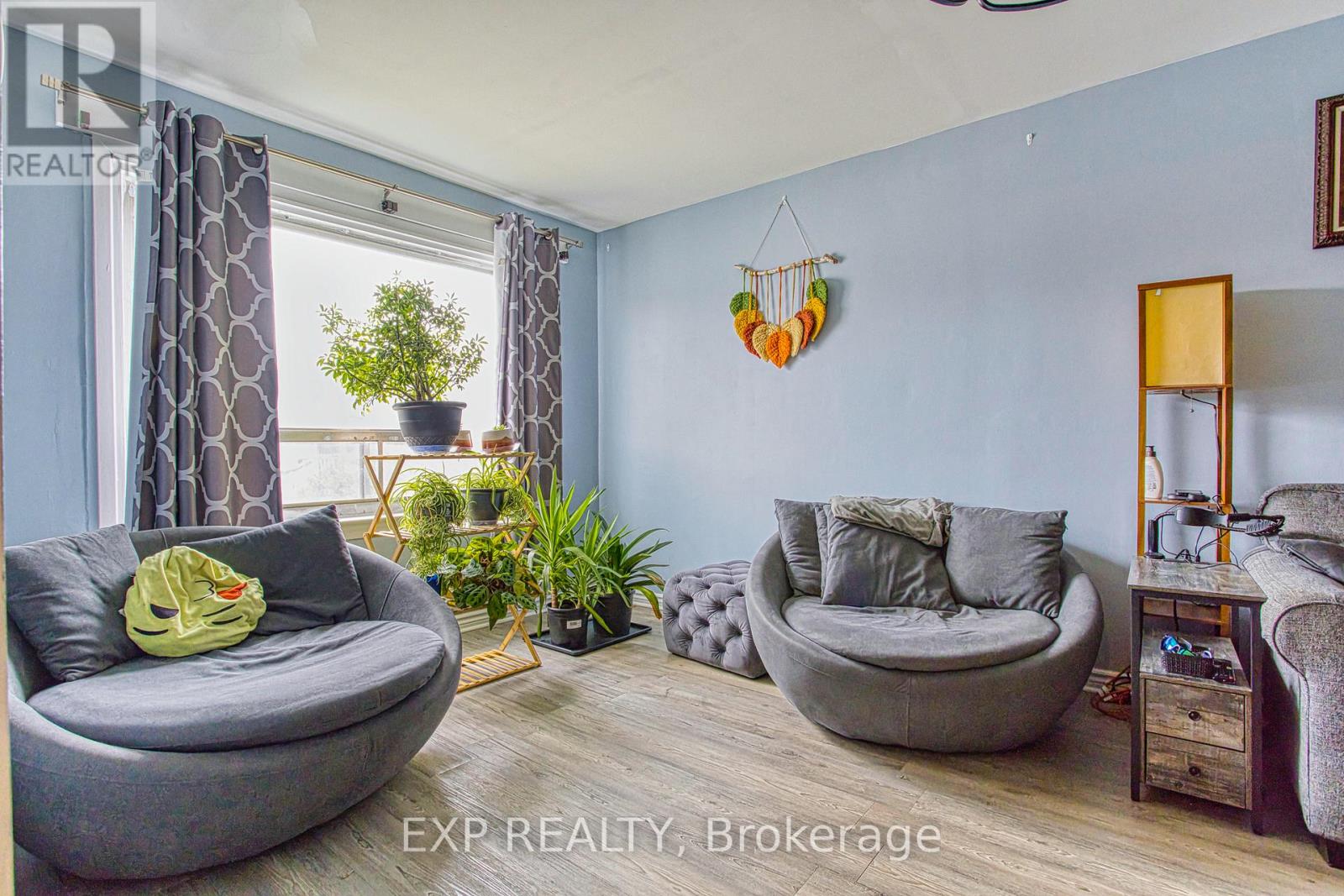 145 Albany Avenue, Hamilton, Ontario  L8H 2H7 - Photo 5 - X12923726