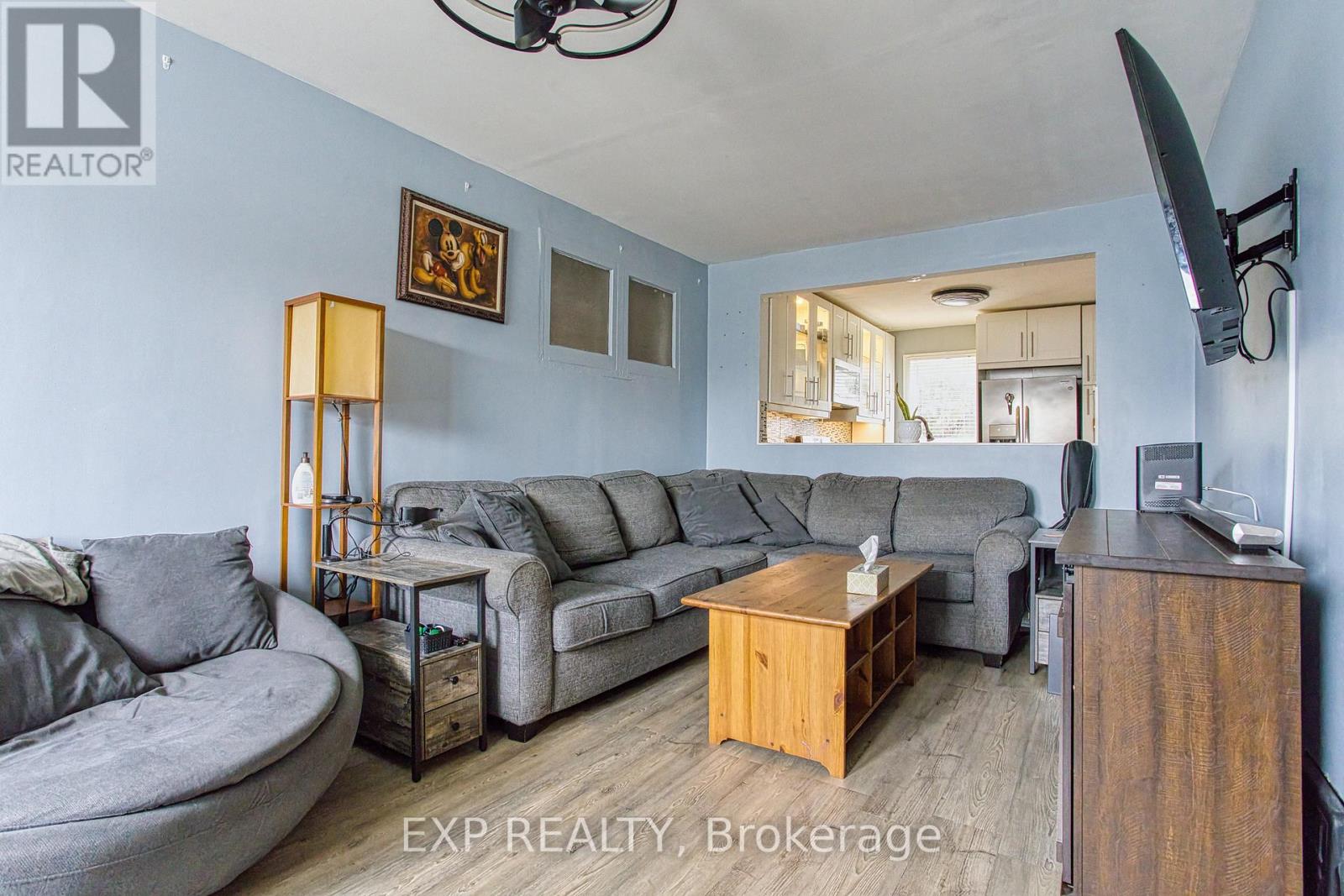 145 Albany Avenue, Hamilton, Ontario  L8H 2H7 - Photo 9 - X12923726