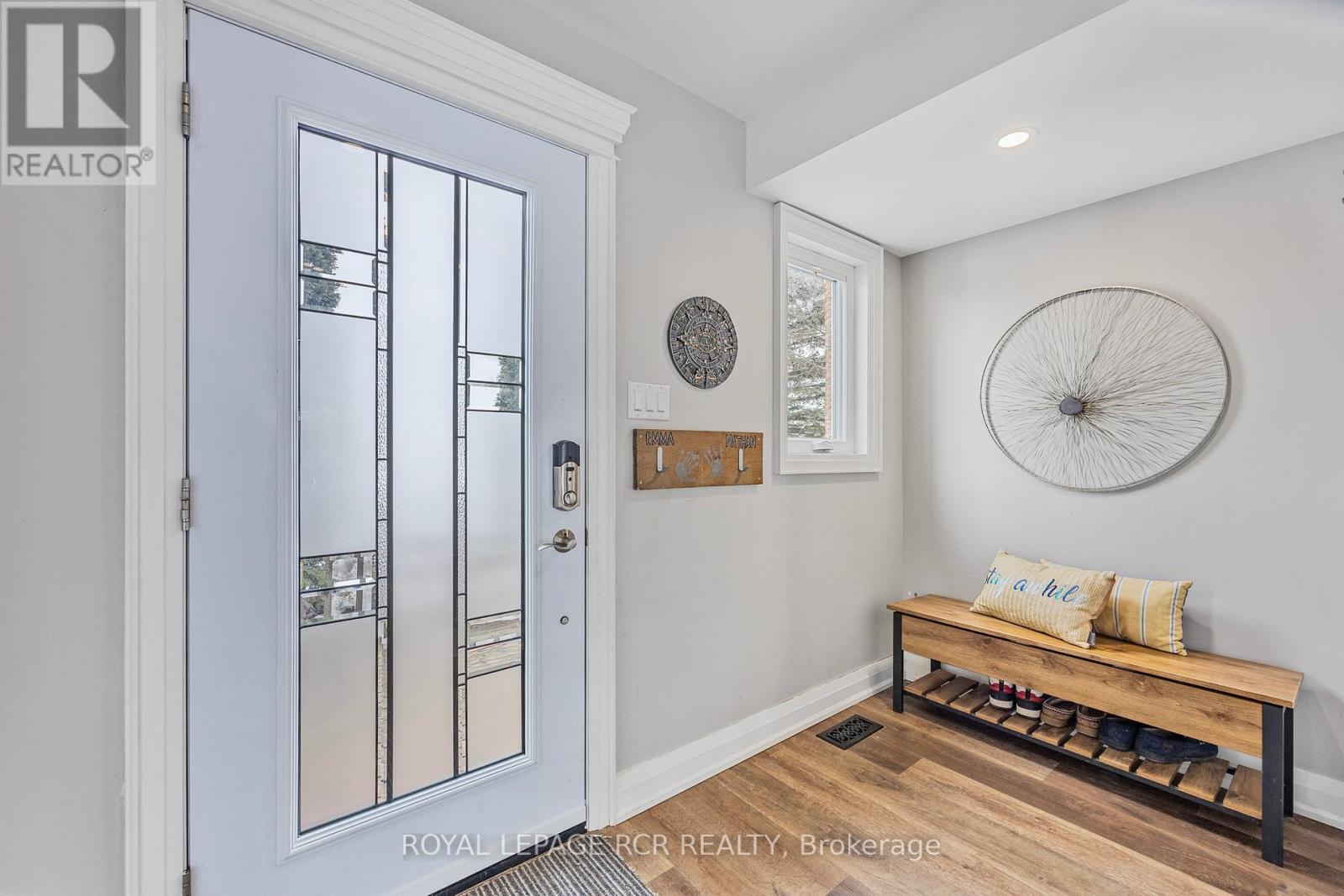 18 Peter Street, Amaranth, Ontario  L9W 5Z8 - Photo 4 - X12923780