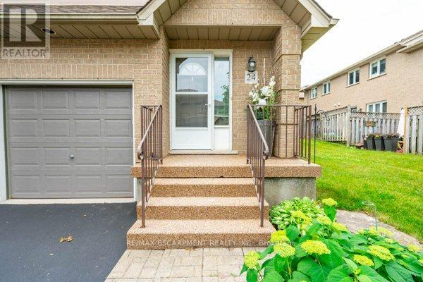 24 - 100 Vineberg Drive, Hamilton, Ontario  L8W 3X4 - Photo 4 - X12923810