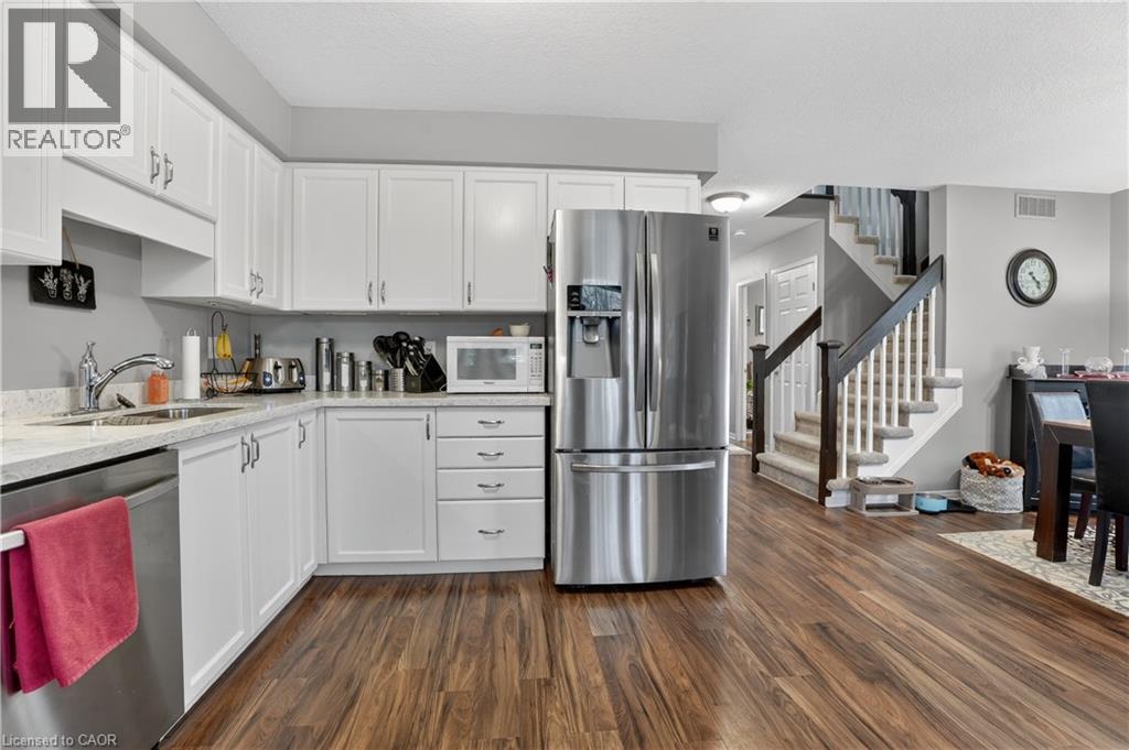 539 Woolgrass Avenue, Waterloo, Ontario  N2V 2Y2 - Photo 16 - 40813259