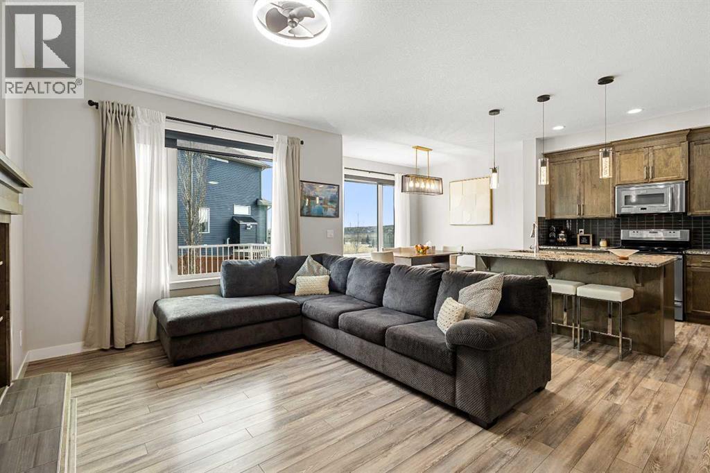 51 Evansglen Court Nw, Calgary, Alberta  T3P 0P2 - Photo 12 - A2294960