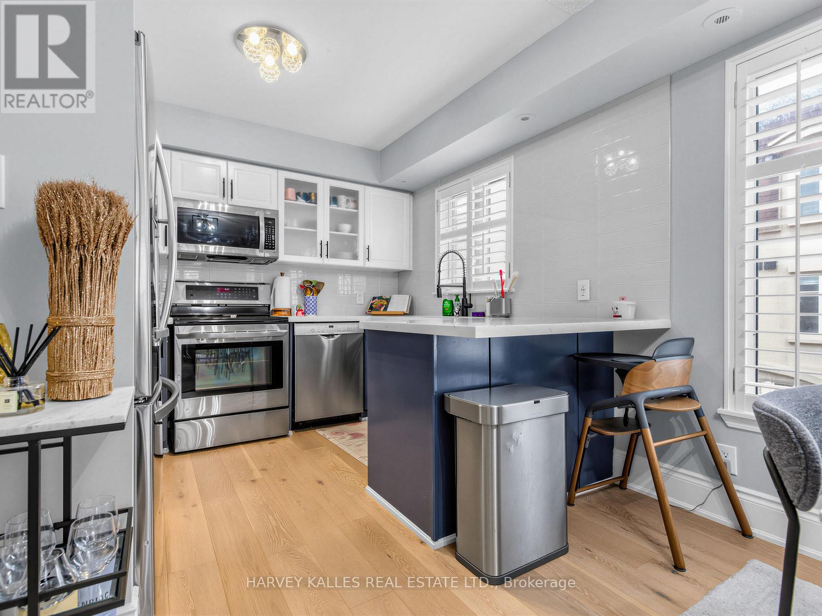 420 - 34 Western Battery Road, Toronto, Ontario  M6K 3N9 - Photo 5 - C12923250