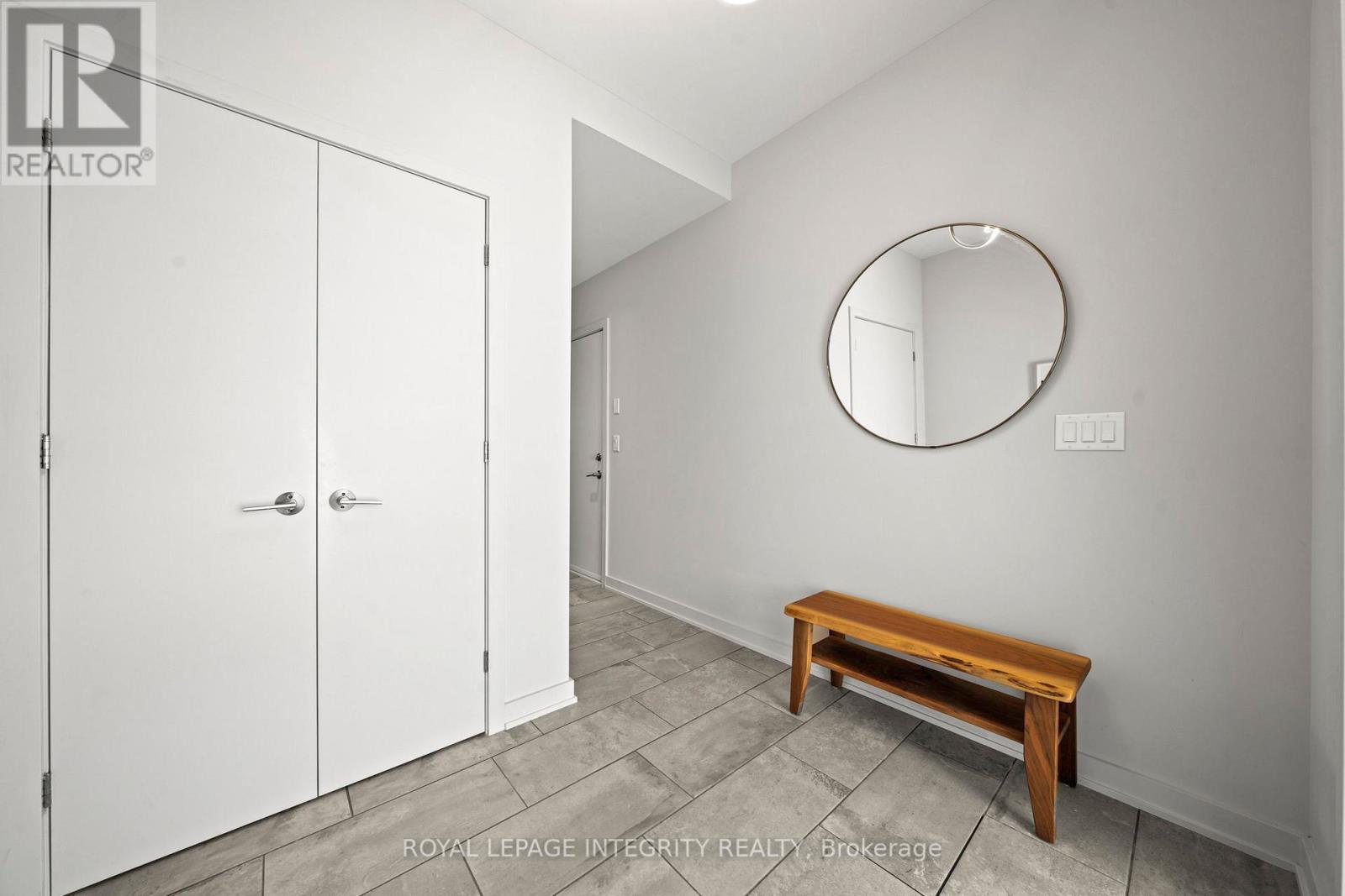 110 Larimar Circle, Ottawa, Ontario  K1X 0B6 - Photo 5 - X12874318