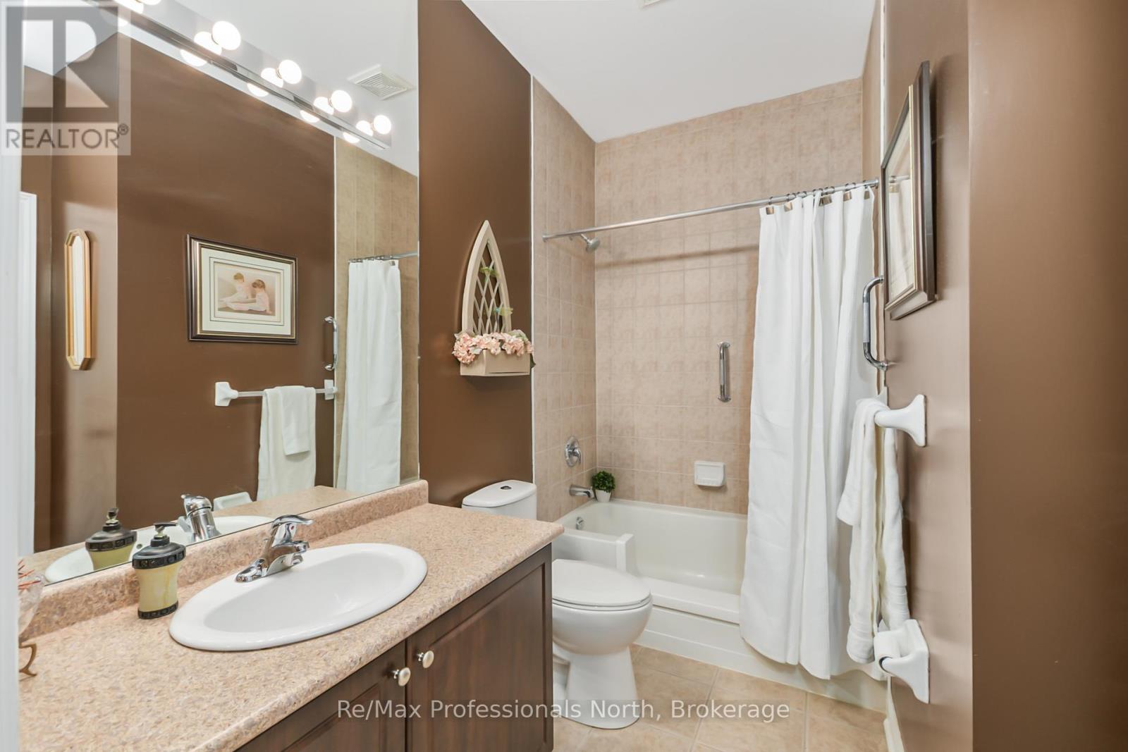 15 Muskoka Bay Boulevard, Gravenhurst, Ontario  P1P 0A1 - Photo 16 - X12924030