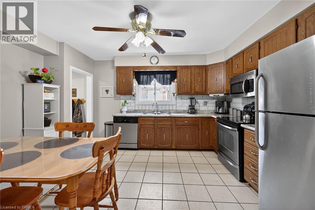 55 Brunswick Street, Brantford, Ontario  N3T 1E9 - Photo 16 - 40799522