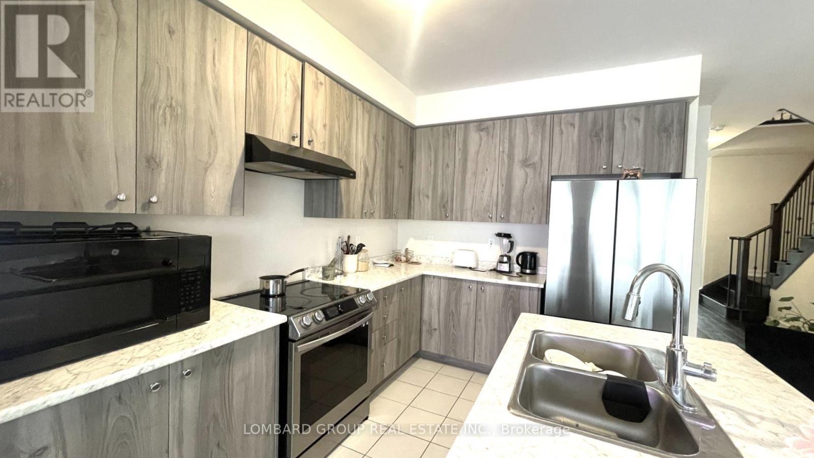 142 Lilac Circle, Haldimand, Ontario  N3W 0H7 - Photo 11 - X12922108