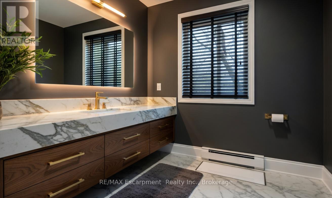 6 - 38 Elma Street, St. Catharines, Ontario  L2N 6Z3 - Photo 8 - X12820254