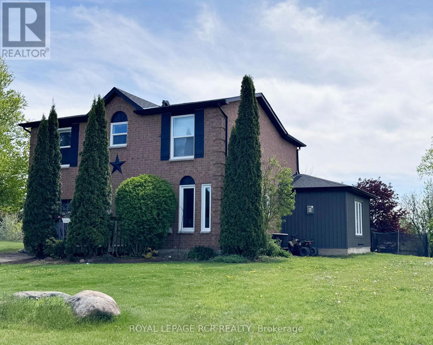 18 PETER STREET, Amaranth, Ontario