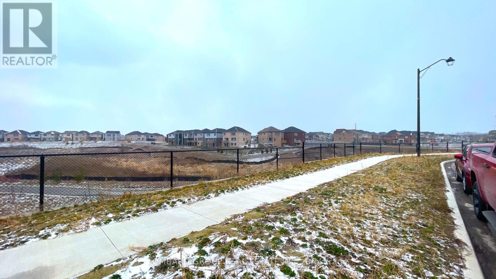 142 Lilac Circle, Haldimand, Ontario  N3W 0H7 - Photo 24 - X12922108