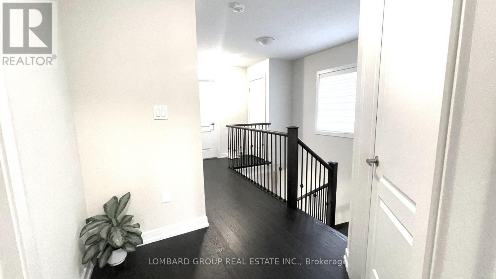 142 Lilac Circle, Haldimand, Ontario  N3W 0H7 - Photo 13 - X12922108