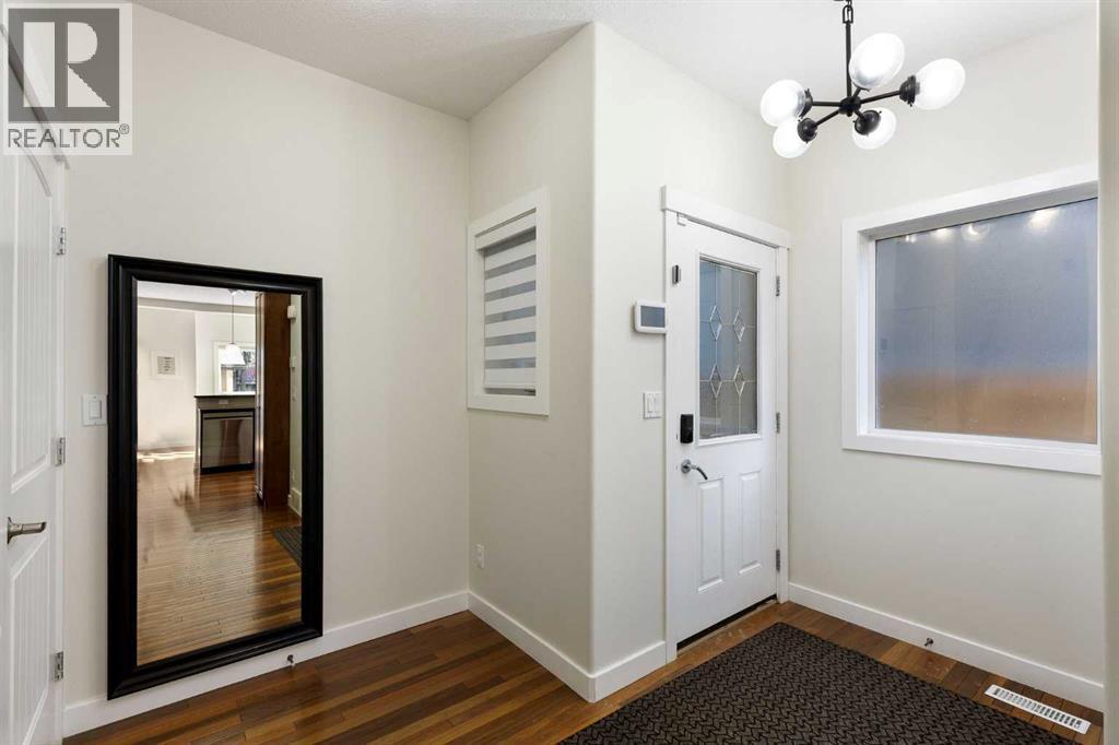 2, 808 4 Street NE, Calgary, Alberta  T2E 3T1 - Photo 4 - A2295576