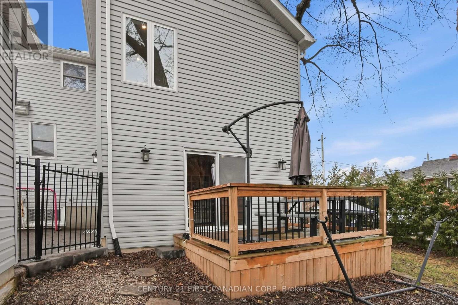 76 High Street, London South, Ontario  N6C 4J9 - Photo 42 - X12923988