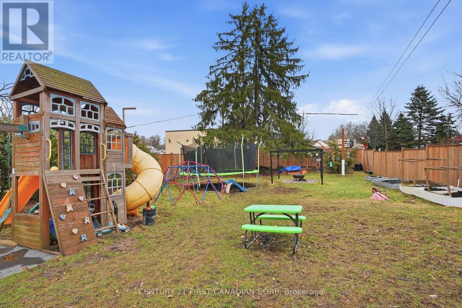 76 High Street, London South, Ontario  N6C 4J9 - Photo 44 - X12923988