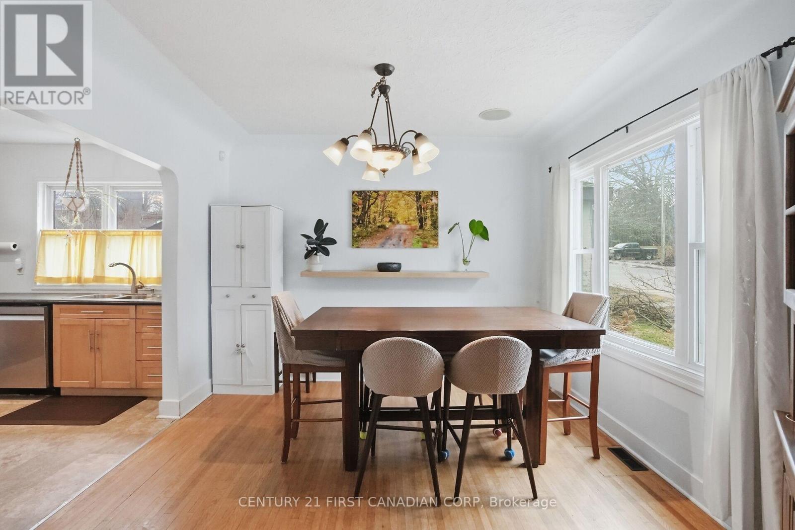 76 High Street, London South, Ontario  N6C 4J9 - Photo 9 - X12923988