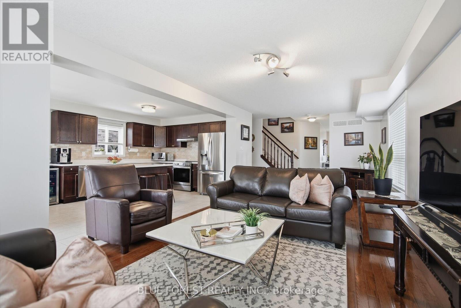 3303 Jinnies Way, London South, Ontario  N6L 0B8 - Photo 11 - X12924048