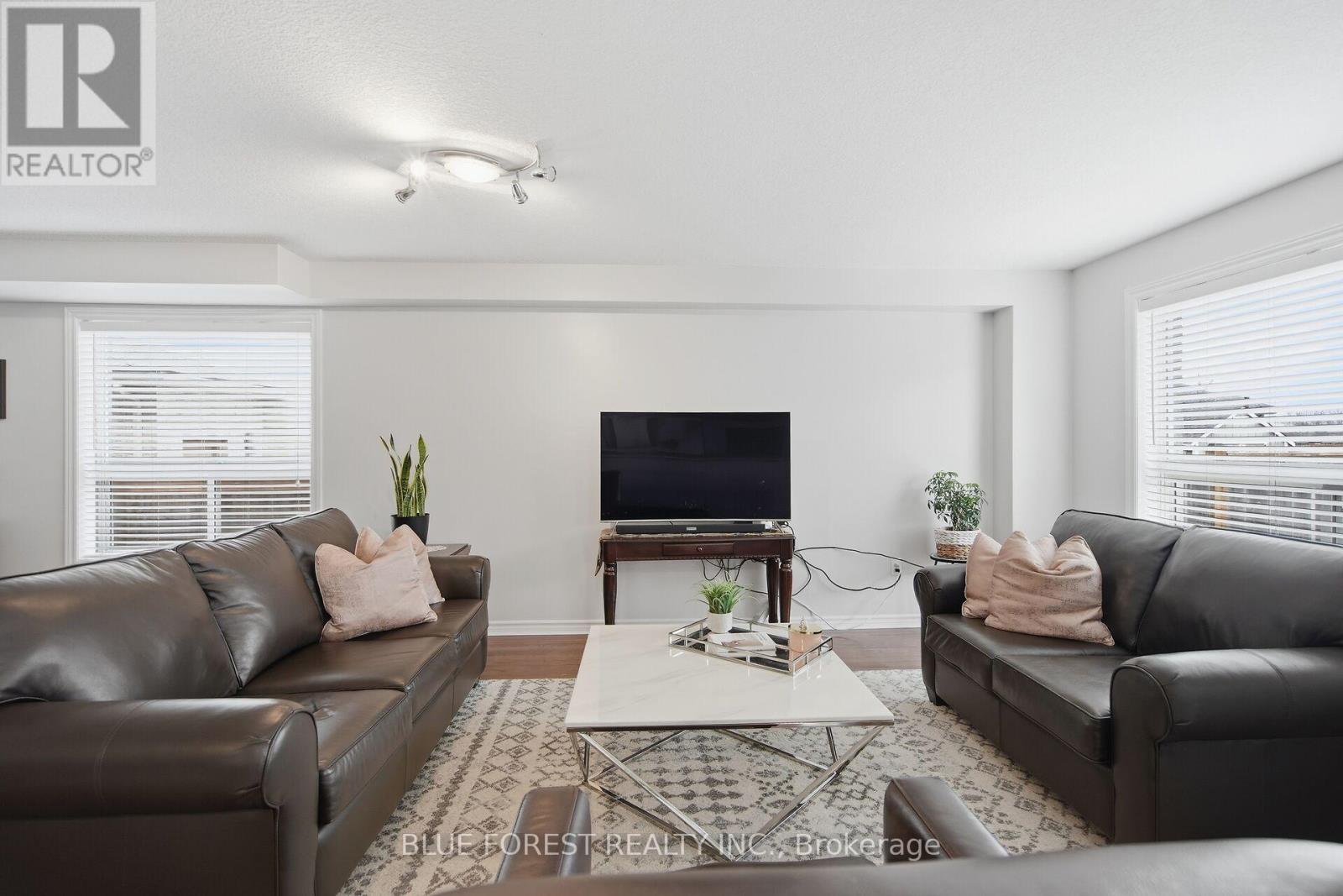 3303 Jinnies Way, London South, Ontario  N6L 0B8 - Photo 15 - X12924048