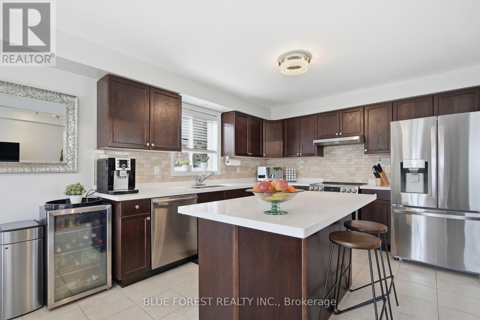 3303 Jinnies Way, London South, Ontario  N6L 0B8 - Photo 16 - X12924048